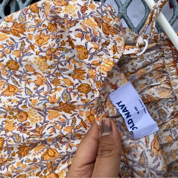 Classy Dresses Bundle - Picture 5 of 10